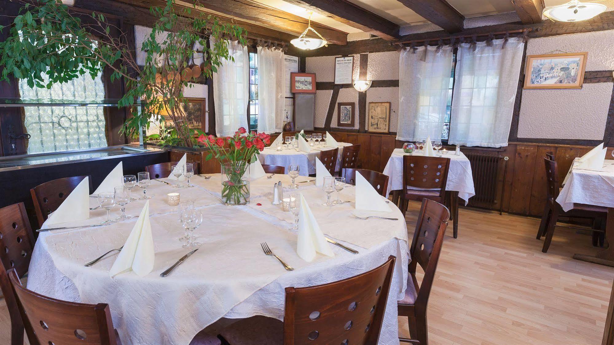 Hotel Restaurant Au Cygne Eschau Exterior foto